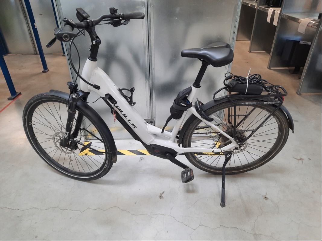 Bulls E- Trekkingbike, Farbe: beige, Rahmen: Tiefeinsteiger, Reifengröße: 29