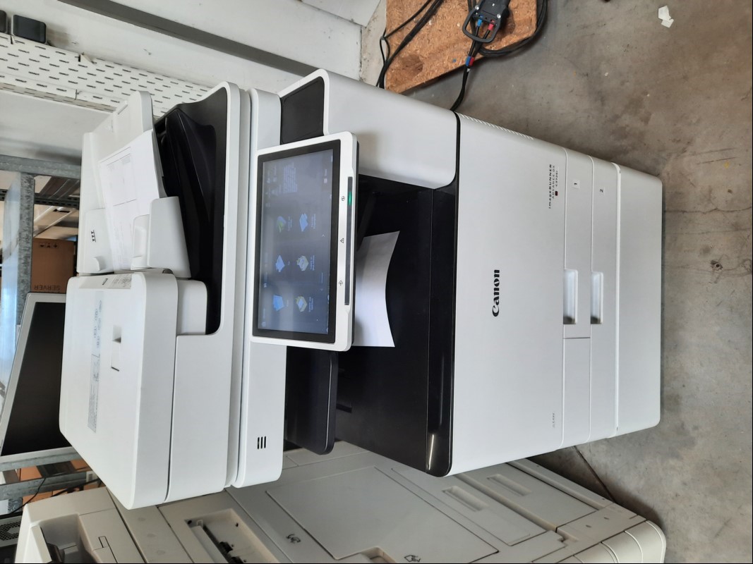 Canon  ADVANCE DX C3725i, SN: 22E20551, 2 Papierkassetten, Unterschrank, Duplex single ADF, Faxkarte, guter Zustand, Zähler 102: 54848, 124 color: 6300, 109 s/w: 48548, Zählerliste und Testseite gedruckt, Ausdrucke gut, keine weiteren Tests durchg...