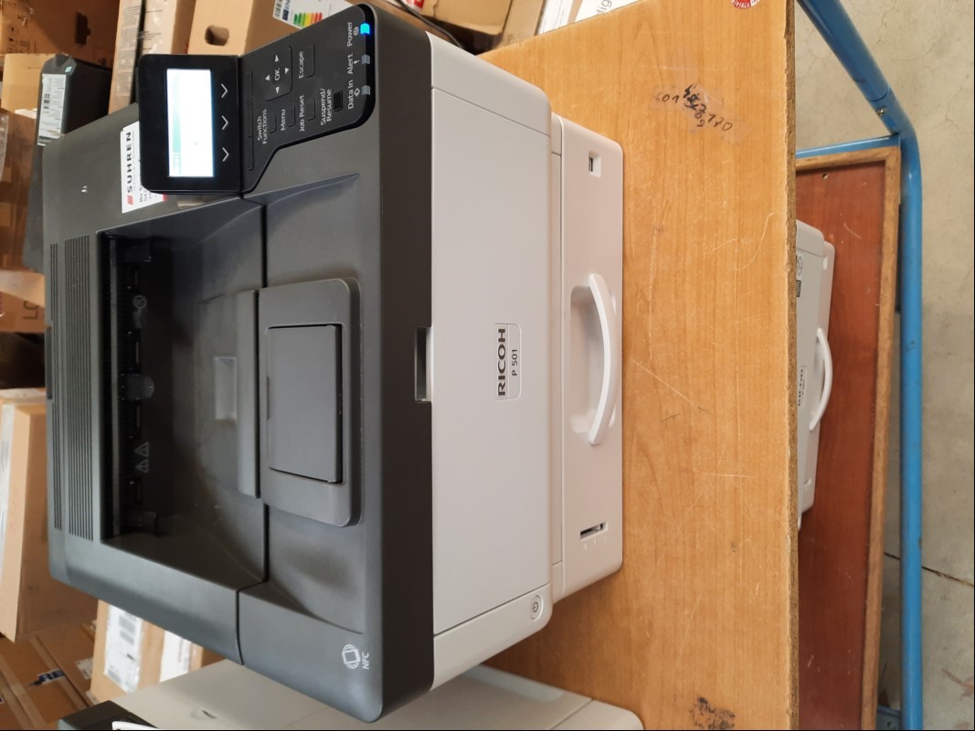 Ricoh Ricoh P 501, optisch sehr guter Zustand, Zähler: 977 laut Ausdruck, Verbrauchsliste: Toner ca. 80%, Trommel ca. 100%, Wartungsktit ca. 100%, keine weiteren Tests durchgeführt, keine Garantie auf vollständige Funktionen, alle Angeben ohne Gew...