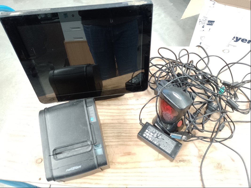 Touchkasse Partner mit Bondrucker und Scanner, alles ungeprüft und stark verschmutzt! Lieferumfang siehe Bild! (ID=V10-32)