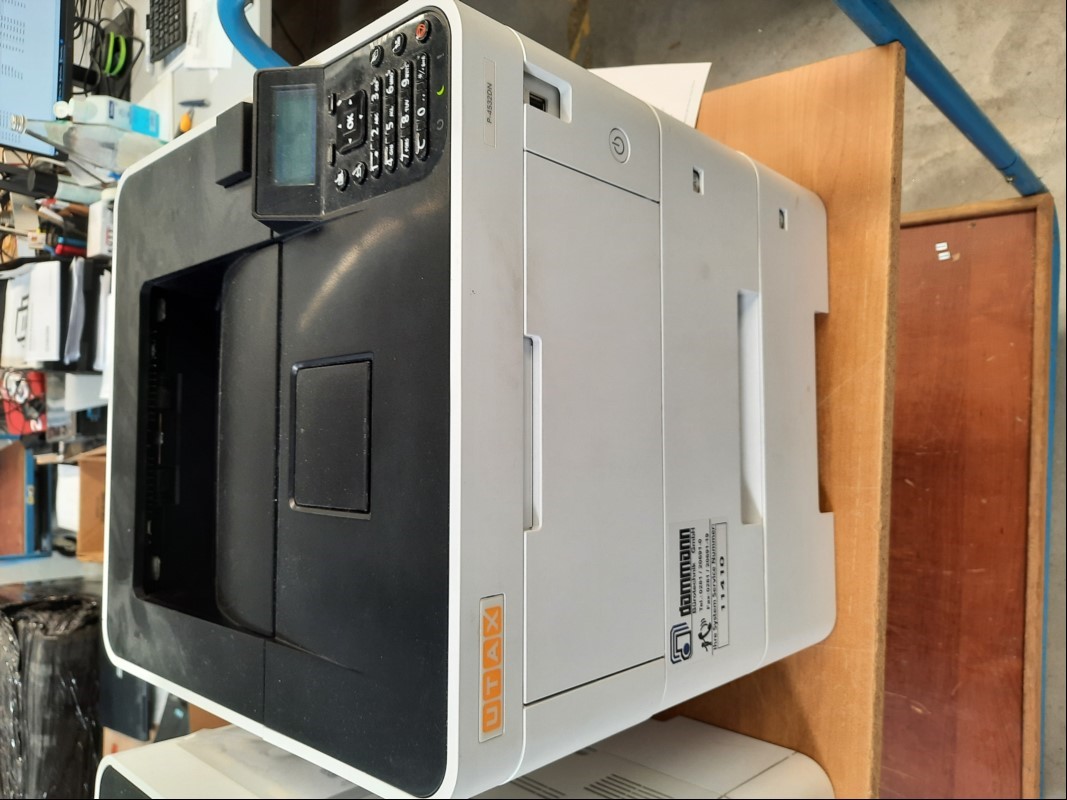 Utax P-4532DN + Zub.Utax SN:r9l0411305, Inbetriebnahme: 10/2020, Seitenanzahl:109260 laut Statusseite, Tonerstand ca. 10% Ausdruck gut, Gebrauchsspuren, optischer Zustand : schlecht,  keine Garantie auf Funktion und Vollständigkeit, KEIN VERSAND, ...