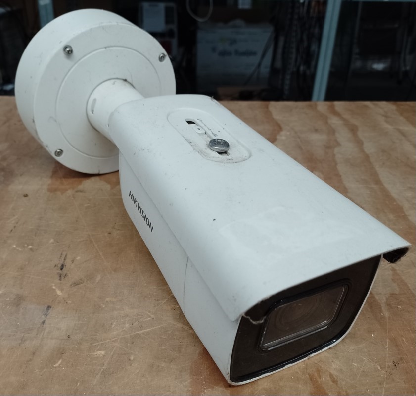 HIKVision DS-2CD2686G2-IZS IP Bullet Kamera, Inbetriebnahme: 02.2023, verschmutzt und ungeprüft! (ID=V14-33)