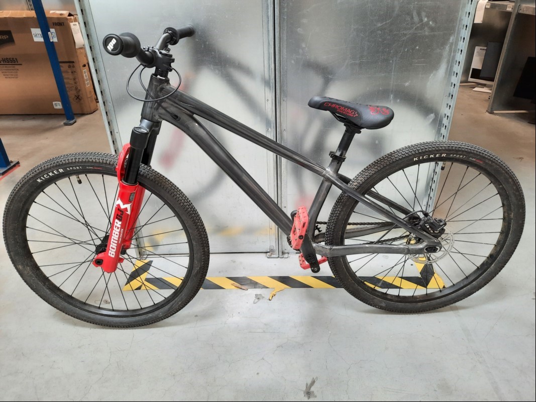 Specialized P.3 , SN: WSBC024053849T, Rahmen aus A1 Premium Aluminium, 26