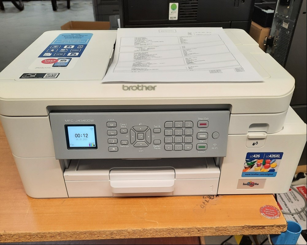 Brother MFC J4340DW, SN:E80957F1H515128, DIN A4 Multifunktionsgerät (Faxgerät, Scanner, Kopierer und Drucker), Anschlüsse: USB,  WLan, optisch guter Zustand, Tesseite geduckt, Ausdruck gut, Zähler gesamt: 1788, keine weiteren Tests durchgeführt, a...