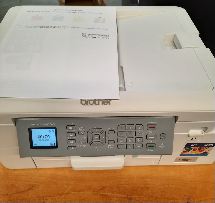 Brother MFC J4340DW, SN:E80957F1H515122, DIN A4 Multifunktionsgerät (Faxgerät, Scanner, Kopierer und Drucker), Anschlüsse: USB,  WLan, optisch guter Zustand, Tesseite geduckt, Ausdruck gut, Zähler gesamt ca. 1657, keine weiteren Tests durchgeführt...