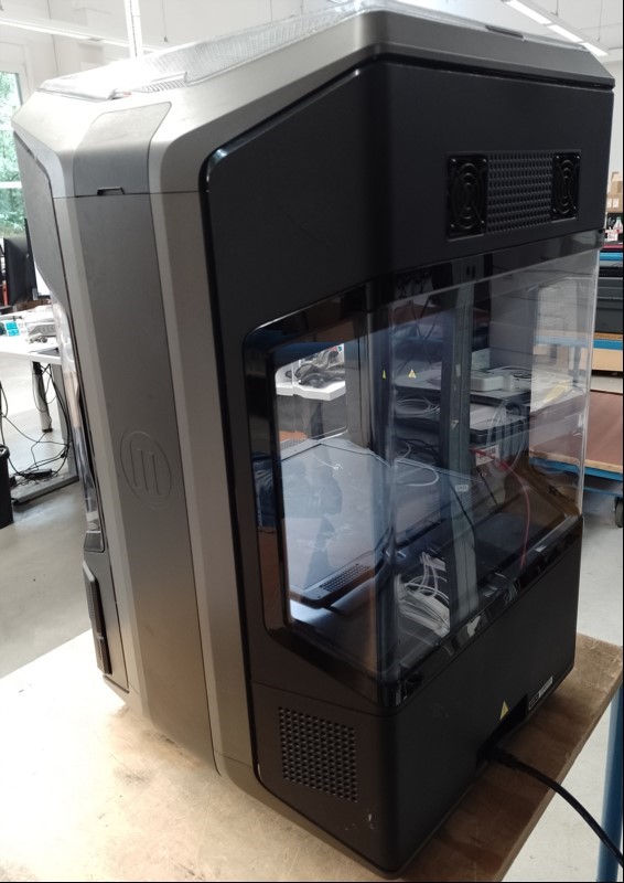 3D Drucker MakerBot Method X Carbon Fiber Edition mit LCD-Touchdisplay, WLAN, USB 2.0, Ethernet, Technik: FDM / FFF / LDP, Seriennummer: MM10100011584, 3D-Drucker lässt sich einschalten (Bedienung über Touchdisplay möglich) - keine weiteren Tests ...