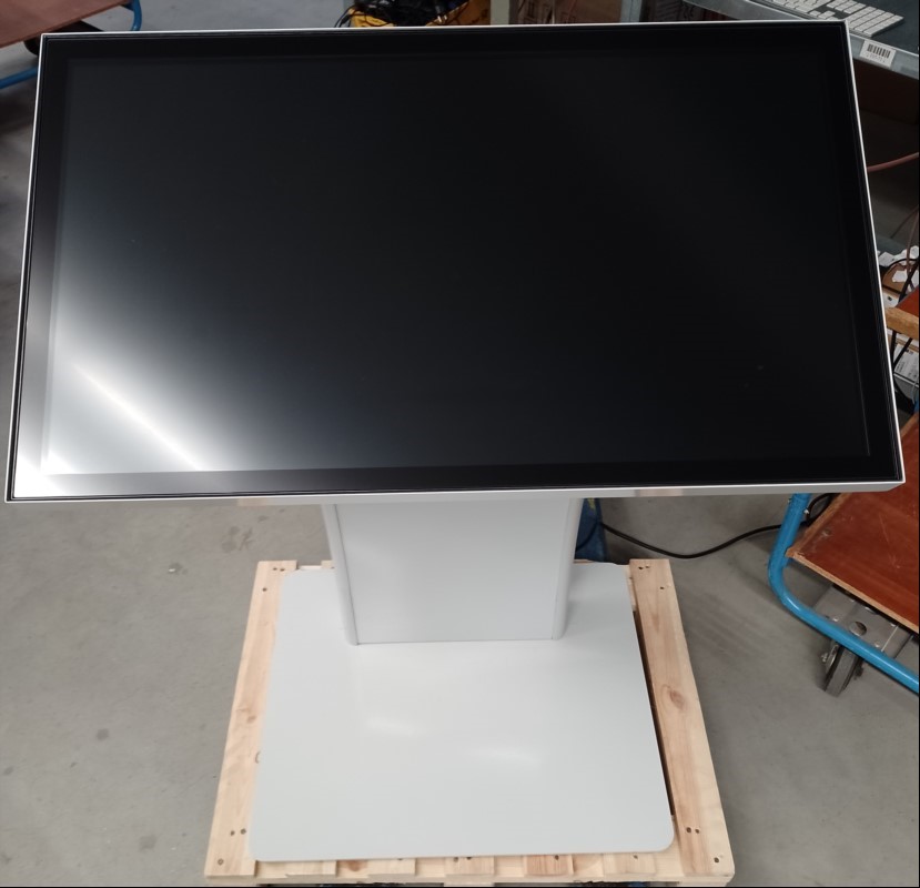 LEV Podium Touchscreen Samsung PM32F-BC (Info-Terminal), Inbetriebnahme 2022, Terminal lässt sich einschalten (Touchfunktion ok) - danach SSD gelöscht (ID=V11-00)