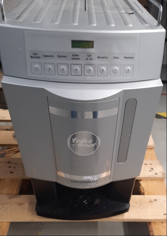 Kaffeeautomat unbekannt  1 Schlüssel, elektrisch geprüft - Zeigt Service an, verschmutzt, Klebereste am Gehäuse, Gerät startet, keine weiteren Tests durchgeführt, Verkauf als defekt,  keine Garantie auf Funktion und Vollständigkeit! (ID=V12-00)