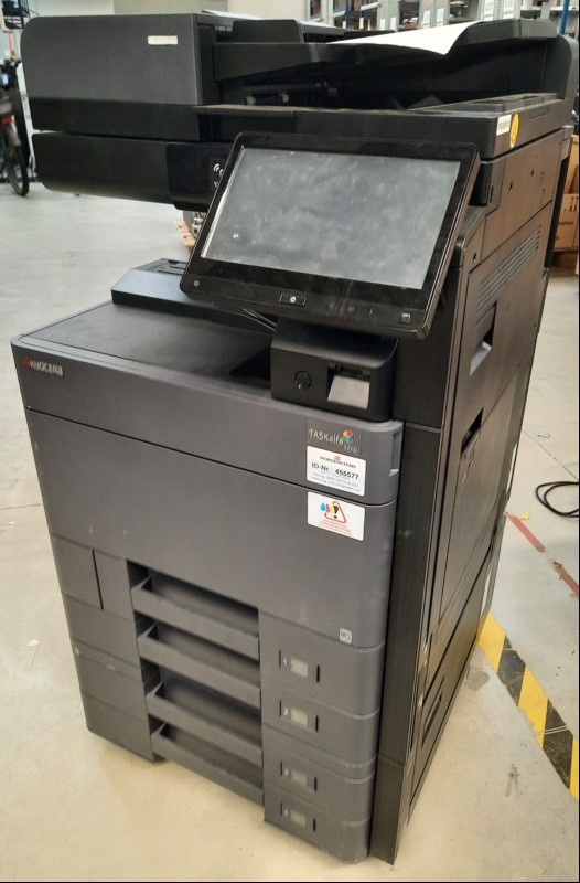 Kyocera TASKalfa 3253ci, SN:RFH9714441 4 Papierkassetten,Zähler total:130049, color:54802, s/w:75247, gebrauchter Zustand mit Verschmutzungen, Klebereste und Abschürfungen am Gehäuse,  Datenlöschung durchgeführt, Reinigung und Service empfohlen, k...