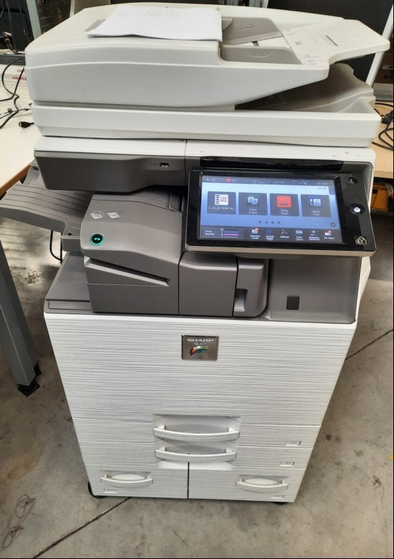 Sharp MX-3071,, SN: 15107520, Faxmodul, 2 Papierkassetten, Papiermagazin, interner Finisher, Gerät verschmutzt, Reinigung und Service notwendig, Inbetriebnahme 02.2022, Seitenanzahl: s/w ca. 931, color ca. 2225, laut Ausdruck Ausdrucke gut, keine ...