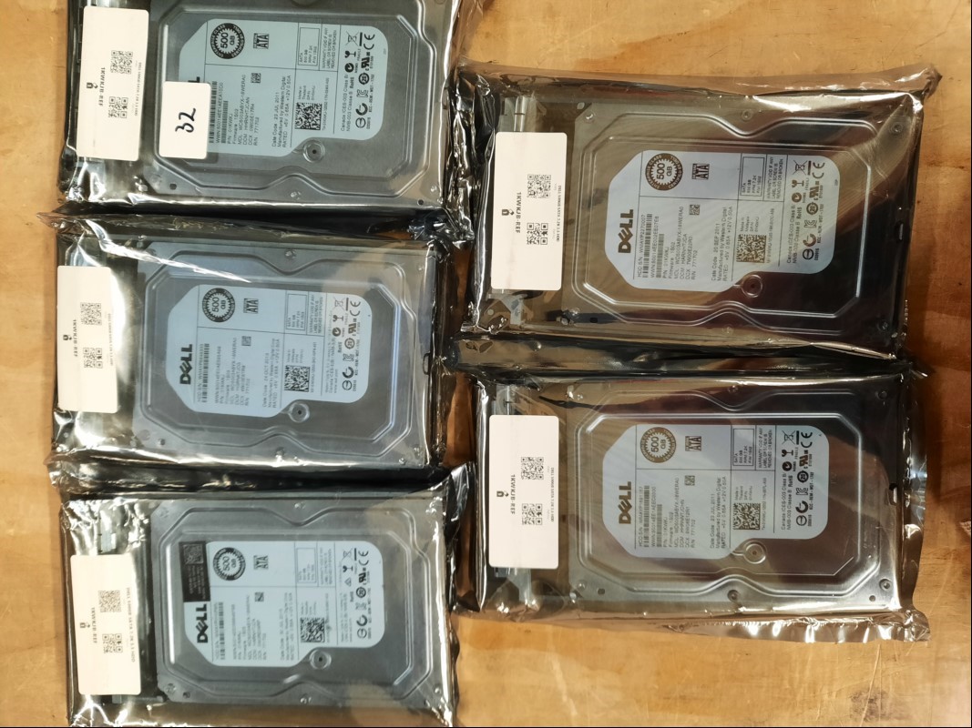 5x DELL 500GB HDD's original verpackt, augenscheinlich ungenutzt, siehe Bilder, keine Garantie auf Funktion und Vollständigkeit (ID=V03-04)