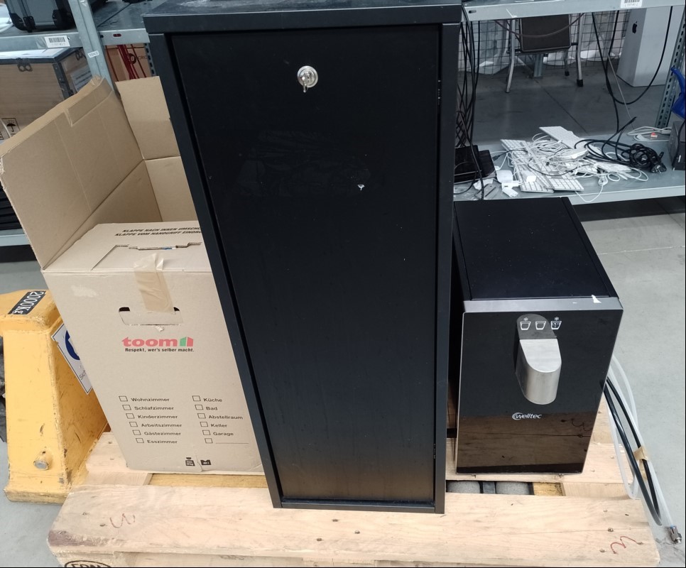 Tafelwasseranlage Welltec CUBE Compact mit Festwasseranschluss, Unterschrank und Zubehör siehe Bilder, Gerät nur elektrisch nicht auf Funktion geprüft! (ID=V09-00)