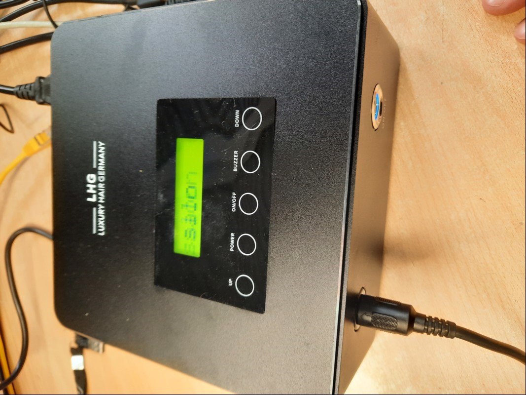 LHG Luxury Hair Germany, im Koffer, Gerät lässt sich einschalten und bedienen-keine weiteren Tests durchgeführt, keine Garantie auf Funktion und Vollständigkeit (ID=V08-43)