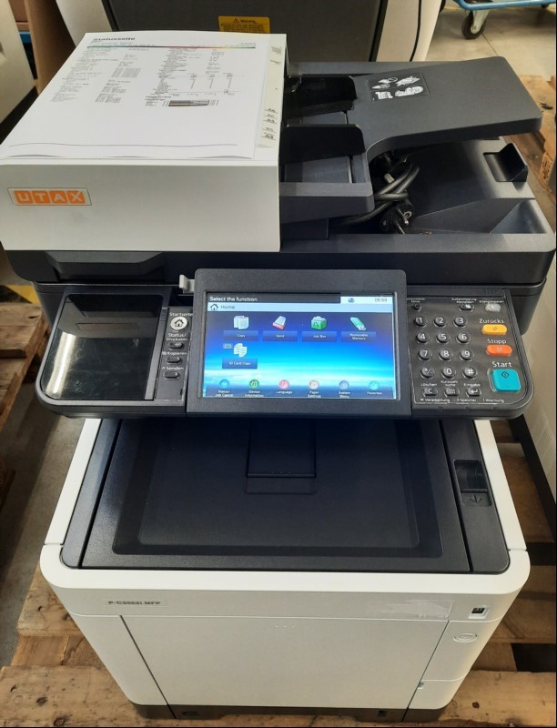 Utax P-C3562i MFP, SN:RC32Y05239, Inbetriebnahme 04/2023, Zähler laut Statusseite ca.3522 gesamt, Ausdrucke gut, Tonerstand über 50%, 1 Papierkassette, keine weiteren Tests durchgeführt, Gehäuse verschmutzt, Reinigung empfolen, keine Garantie auf ...