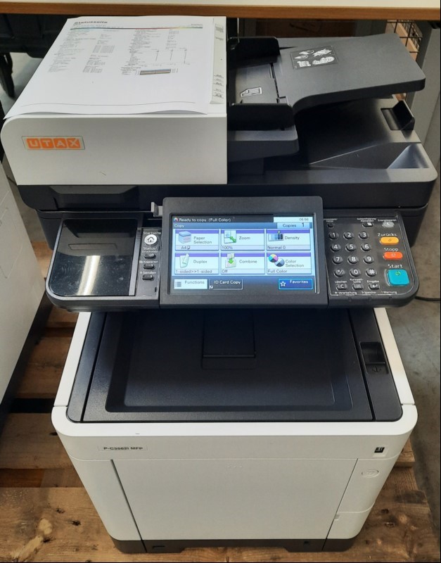 Utax P-C3562i MFP, SN:RC32Y05340, Inbetriebnahme 04/2023, Zähler laut Statusseite ca.50 gesamt, Ausdrucke gut, Tonerstand über 95%, 1 Papierkassette, keine weiteren Tests durchgeführt, Gehäuse verschmutzt, Reinigung empfolen, keine Garantie auf Fu...