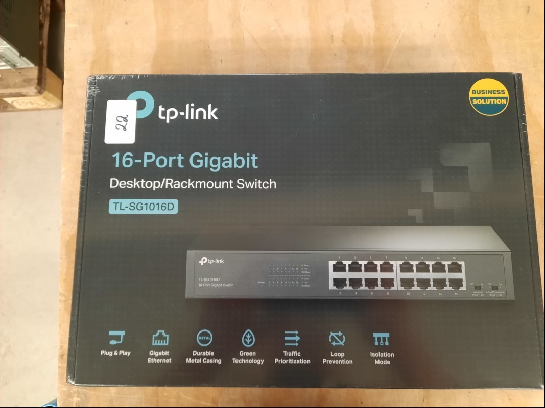 TP-Link TL-SG1016D 16-Port-Gigabit-Switch, original eingeschweißt, augenscheinlich unbenutzt,siehe Bilder, ungeprüft - keine Garantie auf Funktion und Vollständigkeit (ID=V15-43)