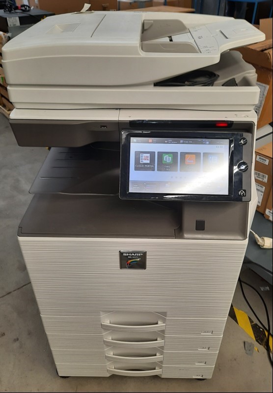 Sharp MX-4071 mit Fax, SN:28013951, 4 Papierkassetten, Gerät verschmutzt und Abschürfungen am Gehäuse,  Reinigung und Service notwendig, Inbetriebnahme 02.2022, Seitenanzahl: s/w ca.10000, color ca. 46401, elektrisch geprüft, keine weiteren Tests ...
