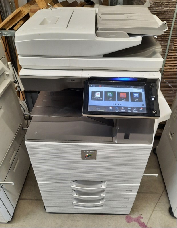 Sharp MX3071, SN: 0506704200, 3 Papierkassetten, Gerät verschmutzt und Abschürfungen am Gehäuse, Reinigung und Service notwendig, Inbetriebnahme 10.2020, Seitenanzahl: s/w ca.29359, color ca. 39425, elektrisch geprüft, Ausdrucke gut, keine weitere...