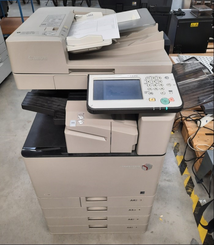 Canon iRC3325i, SN:QTS02600, Inbetriebnahme 01.2021
4 Papierkassetten, interner Finisher, Faxkarte, guter gebrauchter Zustand, Gehäuse verschmutzt, Zähler 102:189821, 124 color: 22374, 109 s/w: 1167447, Zählerliste und Testseite gedruckt, Ausdruc...