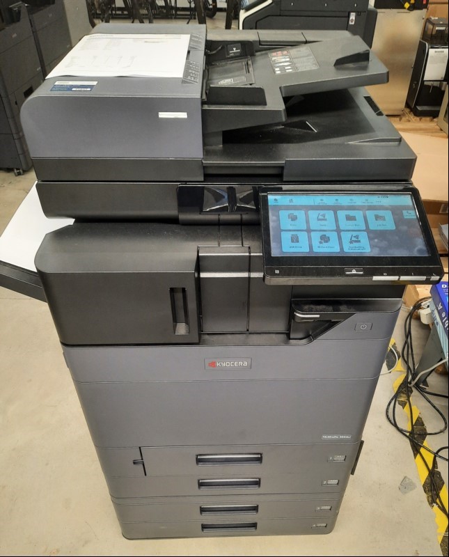 Kyocera TASKalfa 3554ci, SN: H563152860, 4 Papierkassetten, Duplex-Scanner DP 7160, interner Finisher, optisch guter gebrauchter Zustand, Verschmutzungen am Gehäuse, Klebereste am Gehäuse, Zähler gesamt: ca.30974 laut Statusseite,  Ausdrucke gut, ...