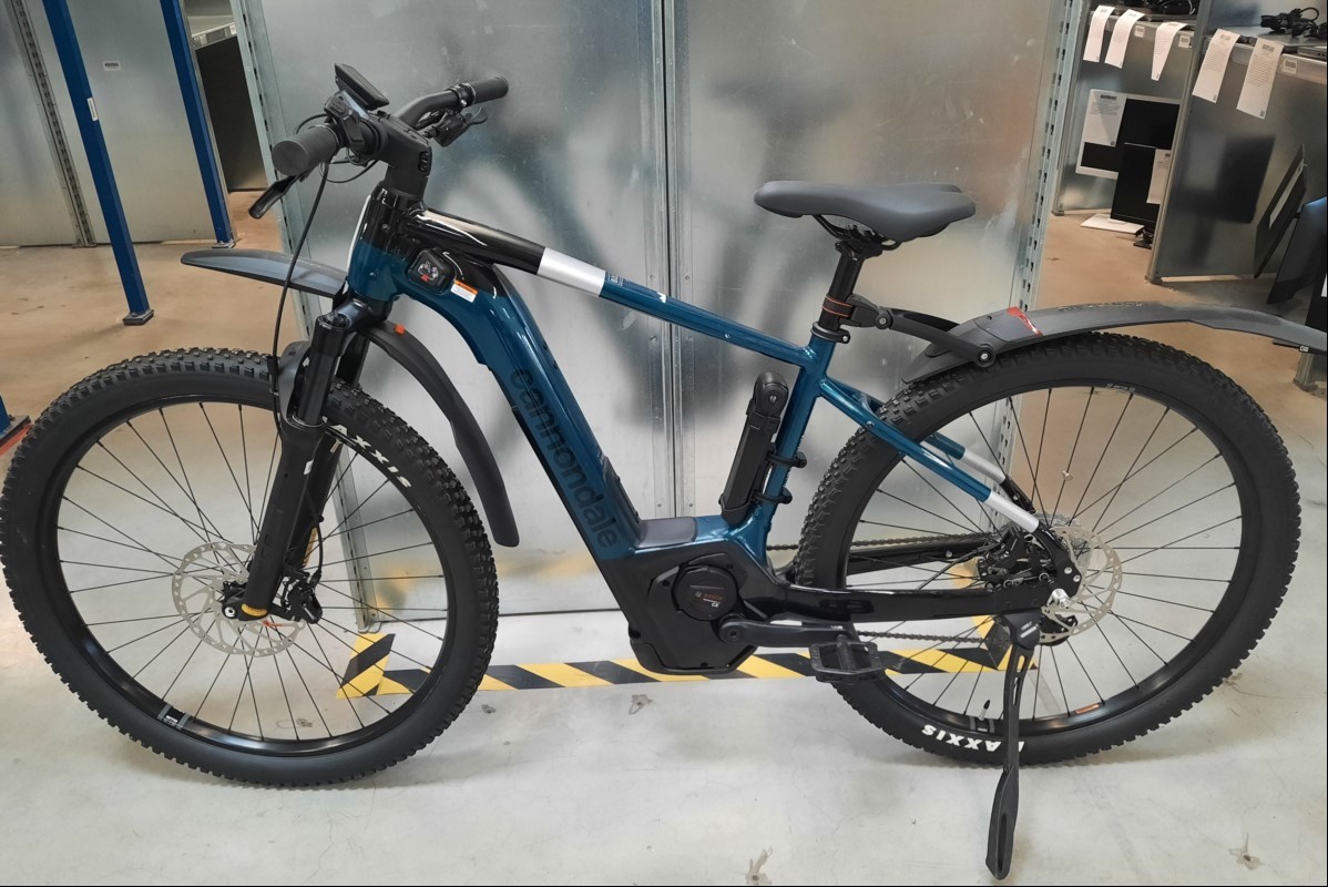 Cannondale Trail Neo 2, Rahmen: Aluminiumrahmen, Rahmengröße: unbekannt, Reifengröße: 29", Bereifung: Maxxis, Federgabel: SR Suntour XCR, Motor: Bosch, Display: Bosch, Lenker: Cannondale, Schaltung: Kettenschaltung, Ganganzahl: 10, Bremsen: Shiman...