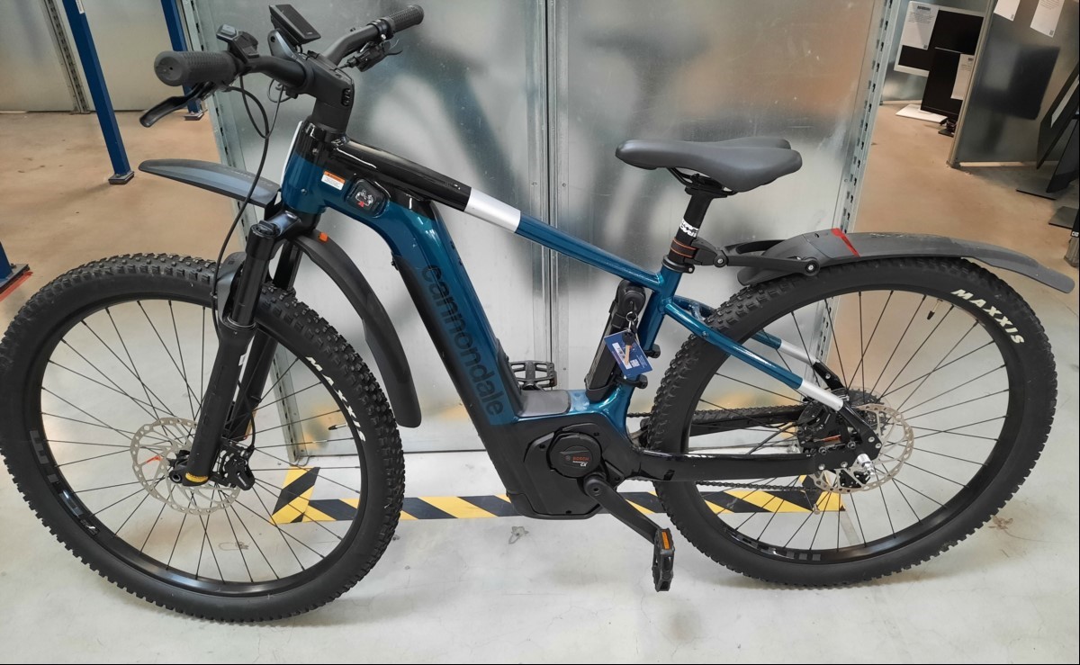 Cannondale Trail Neo 2, Rahmen: Aluminiumrahmen, Rahmengröße: unbekannt, Reifengröße: 29", Bereifung: Maxxis, Federgabel: SR Suntour XCR, Motor: Bosch, Display: Bosch, Lenker: Cannondale, Schaltung: Kettenschaltung, Ganganzahl: 10, Bremsen: Shiman...