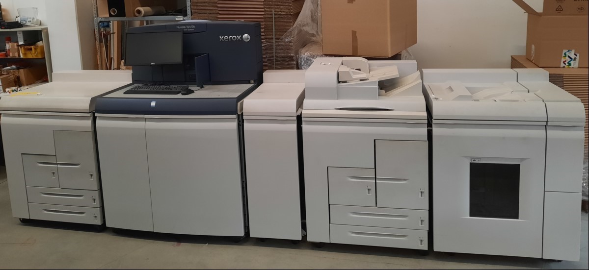 Xerox Nuvera 144 EA mit FreeFlow, Vollständig ungeprüft da die Maschine komplett demontiert ist, diverses Zubehör und Anbauteile,  ohne  Funktionsprüfung, Verkauf als defekt zum Aufarbeiten oder Ersatzteilgewinnung, keine Garantie auf Funktion und...