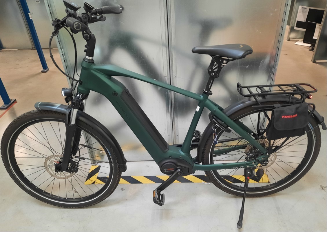 Velo de Ville SEB 890, Farbe: gün, Rahmengröße: unbekannt, Reifengröße: unbekannt, Bereifung: Schwalbe, Motor: Bosch, Akku: Bosch 625, Display: Bosch, Schaltung: Kettenschaltung, Ganganzahl: 10, Bremsen: Shimano, Sattel: Selle Royal, Licht: vorhan...