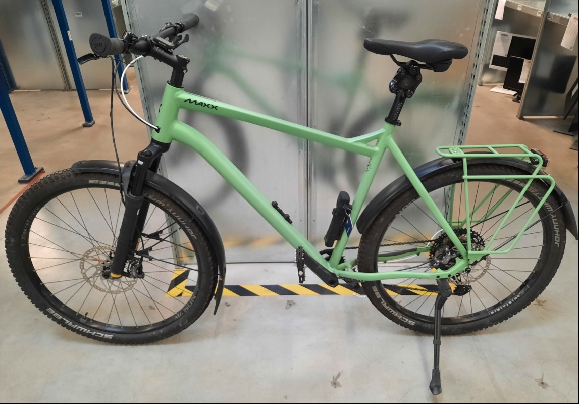 Fahrrad  Racemaxx XXL 60cm, ( kein E-bike) SN: F21010657, Farbe magic apple, Gepäckträger, Bremsen shimano, Kettenschaltung, Lenker Maxx Rizer 35, Sattelstütze cane creek, optisch guter Zustand, Reinigung und Service empfohlen, alle Angaben ohne G...
