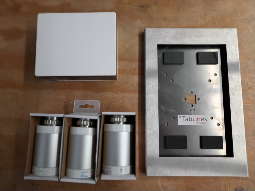 Teile aus Casenio Sensorbasiertes Assistenzsystem mit 3x Micropelt MVA005 Heizkörperstellantrieb und Casenio Zentraleinheit 3.0 ((ART: HZ-L-V30-EU)ohne Tablet) ohne Netzteil, Lieferumfang siehe Bsp.-Bilder, alles komplett ungeprüft-keine Garantie ...