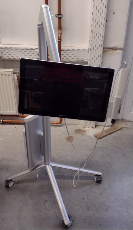 3shape Trios Intraoral Scanner (Trios 3 mit Kabel) und Move+ (Mobiler PC mit Intel Core i7-7700, 32 GB Ram, 960 GB SSD und 39,4 cm (15.5\'\') Display (Auflösung 1920x1080)), SSD gelöscht / Gerät ohne Software, Gerät nur elektrisch Geprüft (Gerät läs...