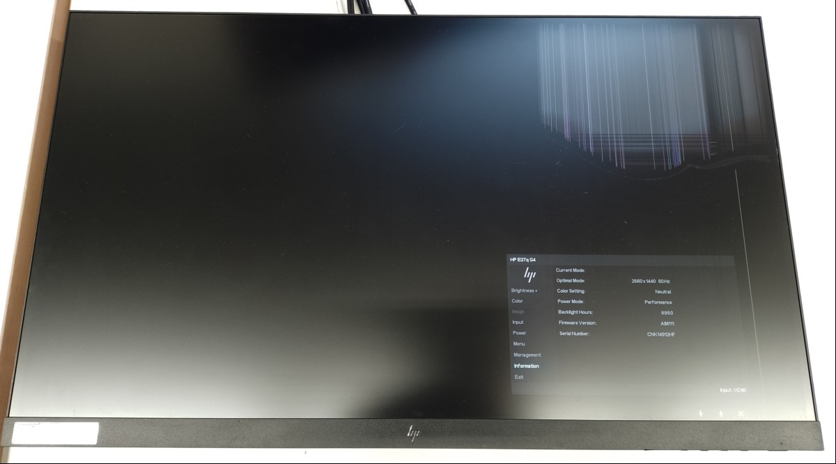 68,6cm (27\'\') LED-Display HP E27q G4 (Auflösung 2560 x 1440 WQHD IPS), Anschlüsse: 4x USB 3.0A, 1x USB-B , 1x VGA, 1x HDMI, 1x DisplayPort, Baujahr: 12.2021, Farbe: anthrazit/schwarz, Seriennummer: CNK14912HF, ohne Standfuß! Mehrere Kratzer auf de...