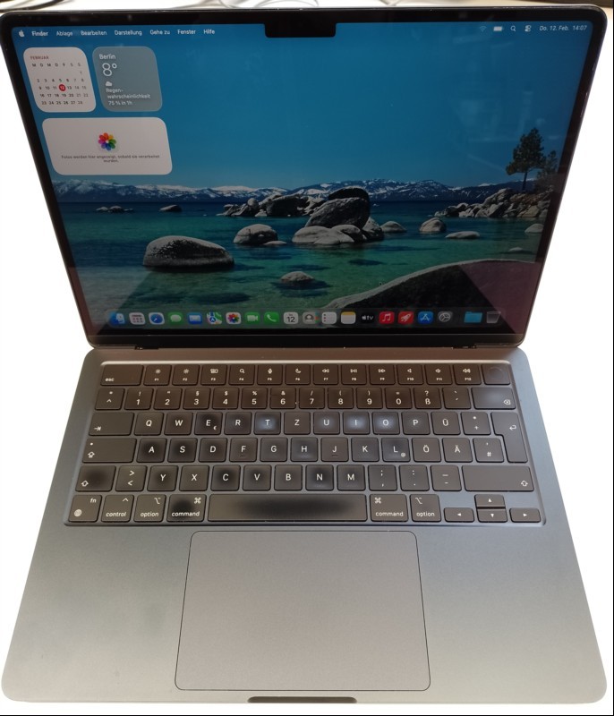 Apple MacBook Air M2 (MLY33D/A - 2022 - Mac14,2) Mitternachtsblau mit Apple M2 8-Core CPU, 8 GB LPDDR5 RAM, 34,46 cm (13,6") Liquid Retina Display (Auflösung 2560 x 1664), 256 GB APPLE SSD AP0256Z, 2x Thunderbolt3/USB4 Anschluss (USB-C), 1x MagSaf...