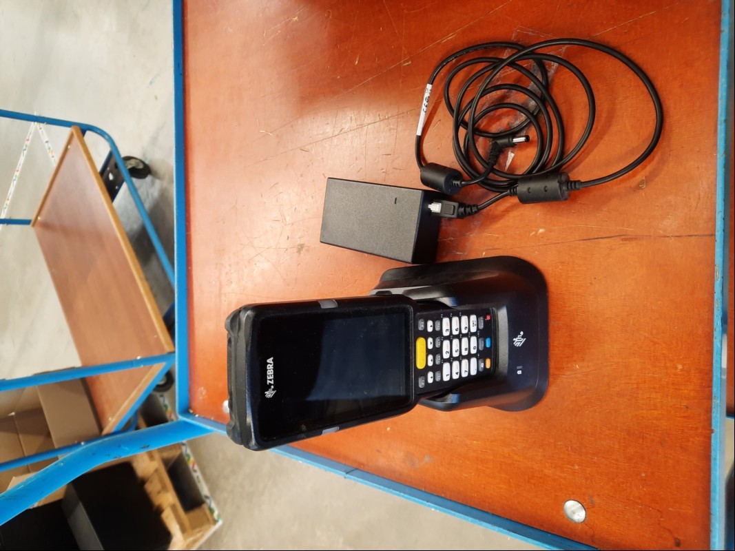Zebra Mobile Computer MC3330M Handscanner, inkl. Ladestation und Netzteil, siehe Bsp. Bilder, komplett ungeprüft-keine Garantie auf Funktion und Vollständigkeit (ID=V06-13)