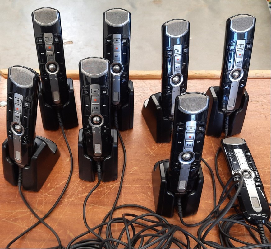 8x Olympus Diktatmikrofone Model RM-4010P, siehe Bilder,  ungeprüft, keine Garantie auf Funktion und Vollständigkeit (ID=V04-44)