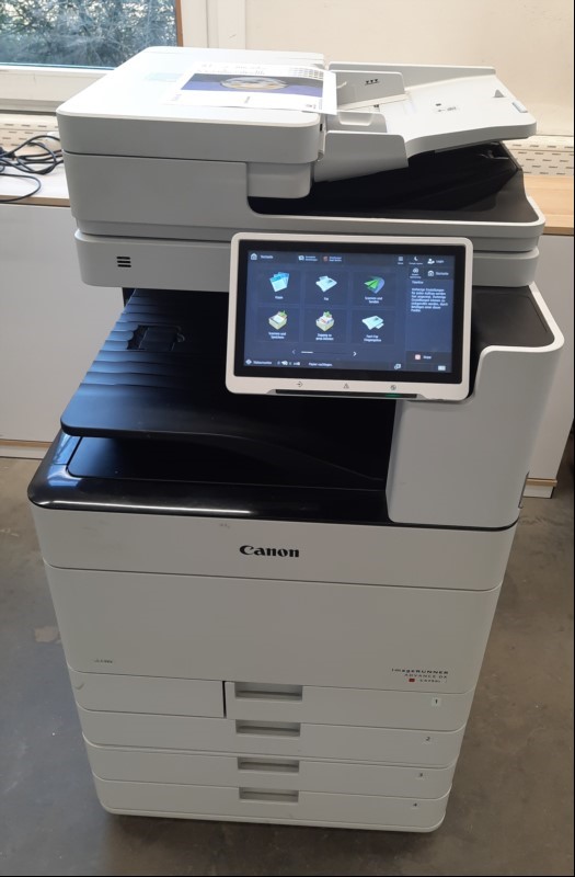 Canon Canon DX C5735i, SN:3BR03323, 4 Papierkassetten,Faxkarte, Gebrauchsspuren, Verschmutzungen und Abschürfungen am Gehäuse, Wartung und Service emphohlen, Zählerstand: 102 gesamt ca. 477717 109:,371864, 124:105853 laut Zählerliste, Ausdrucke st...