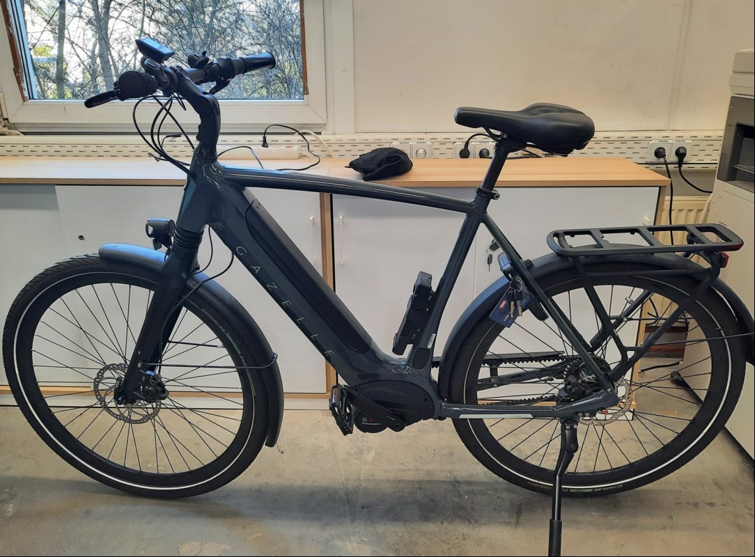 Gazelle Ultimate C5 HMB, Farbe: grau, Rahmengröße: 57 cm (ohne Gewähr), Reifengröße: 28", Bereifung: Schwalbe, Motor: Bosch Performance, Display: Bosch Kiox 300, Schaltung: Nexus, Bremssystem: Scheibenbremse hydraulisch, Sattel: active, Licht: vor...