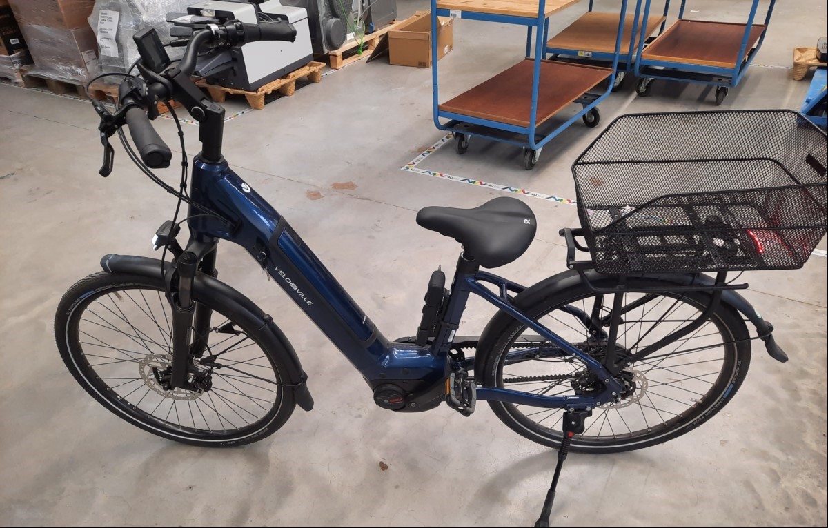 Velo de VilleAEB890 pro Nexus 5 RT, Farbe: blau, Rahmen: Tiefeinsteiger, Rahmengröße: 43cm, Reifengröße: 26 X 1.75, Bereifung: Schwalbe, Motor: Bosch Performance Line, Display: Bosch Intuvia 100, Schaltung: Nabenschaltung, Ganganzahl: 5, Bremsen: ...