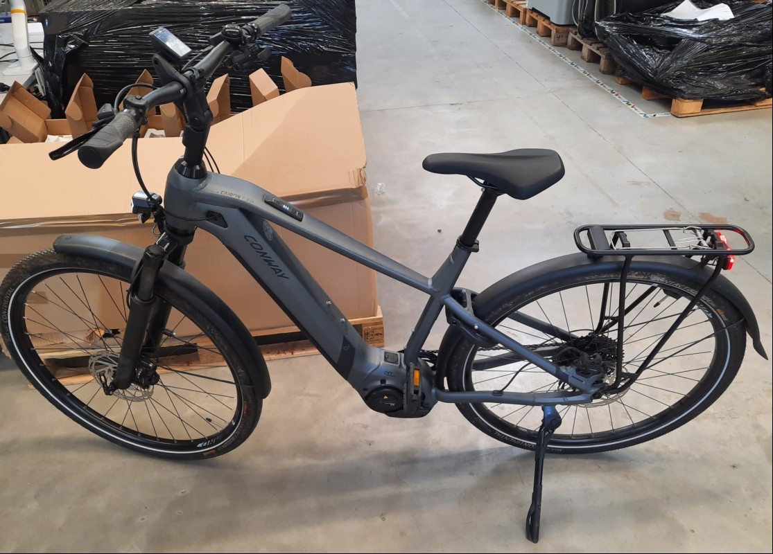 Conway Cairon T 3.0, Farbe: grau, Rahmen: CONWAY Intube Bosch, Alu, Rahmengröße: unbekannt, Reifengröße: 28", Bereifung: CONTINENTAL, Motor: BOSCH Mittelmotor, Akku: Powertube 625, Display: BOSCH, "Kiox 300", Schaltung: Kettenschaltung, Bremsen: T...