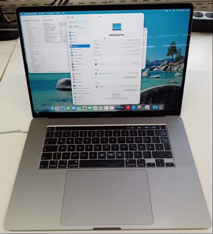 Apple MacBook Pro 16 Retina Touchbar (MacBookPro16,1) space grau mit Intel Core i7-9750H 2,6 GHz (Hexa-Core), 32 GB DDR4 RAM (2x 16GB), Display: 40,65 cm (16\'\') Retina LED Backlit (Auflösung 3072 x 1920) glare, IPS/​IGZO, 512 GB SSD Apple AP0512N ...