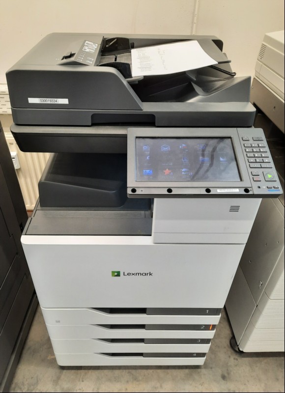 LEXMARK XC 9225, SN: 7559030027140, 4 Papierfächer, optisch guter gebrauchter Zustand mit Verschmutzungen und Abschürfungen am Gehäuse, elektrisch geprüft Testausdrucke gut, Zähler total: 46262, keine weiteren Tests durchgeführt, alle Angaben ohne...