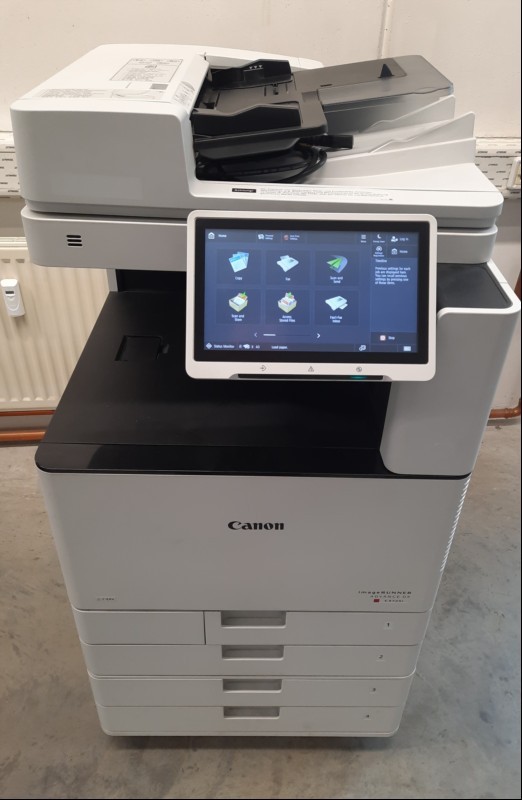 Canon DX C3725I SN: 22E03570, 4 Papierkassetten, Faxkarte, ADF BA1, gebrauchter Zustand, Gehäuse verschmutzt, Zähler 102:304993, 124 color:159174, 109 s/w: 145819, Zählerliste, Testseite  gedruckt, Ausdrucke gut, Wartung und Reinigung notwendig, k...