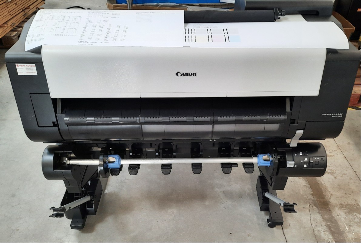 Canon ImagePROGRAF TX-3100, SN: BAWA01916, Inbetriebnahme 05.2023, elektrisch geprüft, sehr guter Zustand, wenig gedruckt,
TTL: ca. 701 m²,  Tintenpatronen vorhanden, Test - Ausdrucke gut,  keine Garantie auf Funktion und Vollzähligkeit, KEIN VERS...