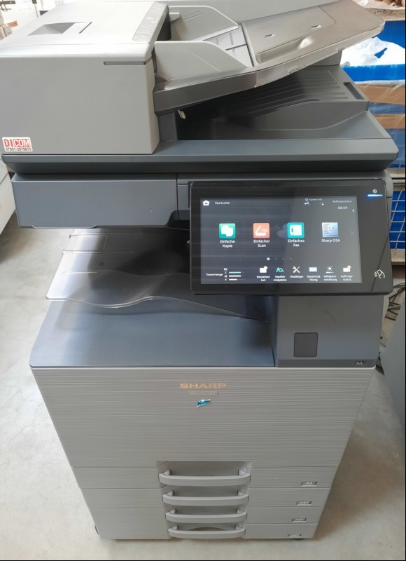 Sharp BP70C31EU, SN: 3509311300, 4 Papierkassetten, Faxmodul, single pass ADF, Gerät optisch guter Zustand, Datenlöschung durchgeführt, Administrator ist : Admin*123, Wartung und Service emphohlen Gedruckte Seiten sw 27054, Farbe 52160, Ausdrucke ...
