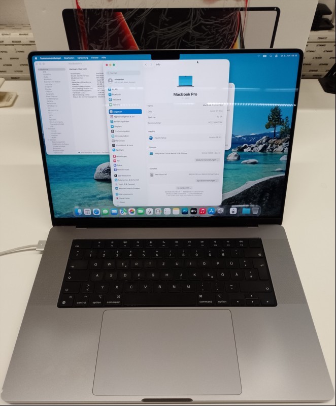 Apple MacBook Pro \'\'M1 Max\'\' 16 Retina space grau (MK1A3D/A - MacBookPro18,2 - 2021) in OVP mit Apple M1 Max 10-Core Prozessor 3,2GHz, 32 GB LPDDR5 RAM, Display: 41,05 cm (16,2\'\') Liquid Retina XDR (Auflösung 3456 x 2234), 1 TB SSD Apple AP1024R, ...