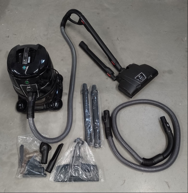 Luft- und Raumreinigungsgerät / Staubsauger HYLA EST Evolution Defender mit HYLA VENTUS Elektrobürste und diversem Zubehör (siehe Bilder), Sauger und Elekrobürste lassen sich einschalten (Funktion ok) - keine weiteren Tests durchgeführt, Seriennum...