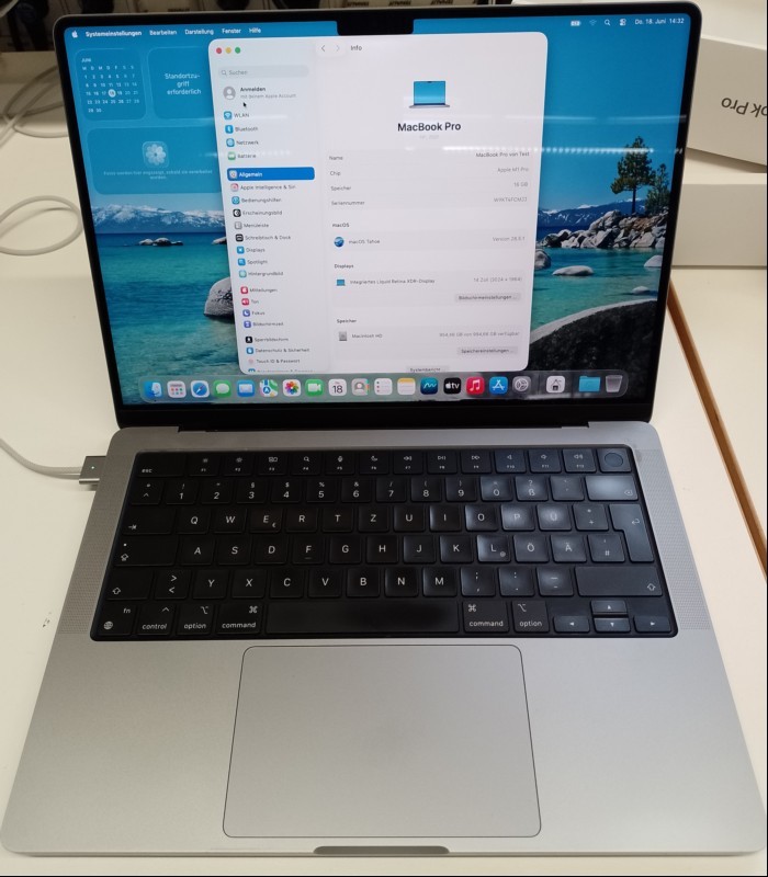 Apple MacBook Pro \'\'M1 Pro\'\' 14 Retina space grau (Z15G0007SD/A - MacBookPro18,3) in OVP mit Apple M1 Pro 8-Core Prozessor, 16 GB LPDDR5 RAM, Display: 36,06 cm (14,2\'\') Liquid Retina XDR (Auflösung 3024 x 1964), 1 TB SSD Apple AP1024R, AirPort 802...