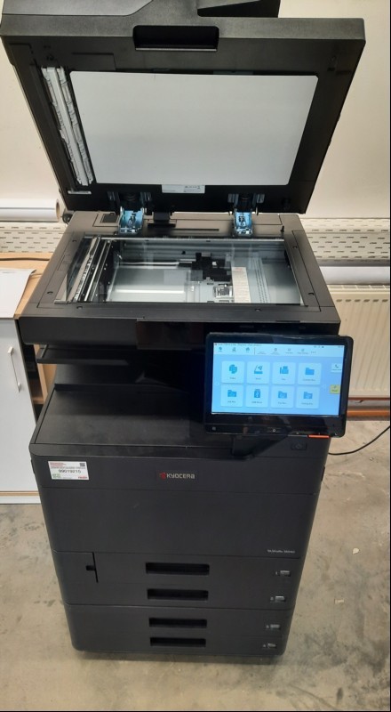Kyocera TASKalfa 3554ci, SN: H563362301, 4 Papierkassetten, Scanner DP 7160, Faxkarte, optisch guter gebrauchter Zustand, Verschmutzungen am Gehäuse, Zähler gesamt: ca.41529 laut Statusseite, Ausdrucke gut, Reinigung und Service empfohlen, keine G...