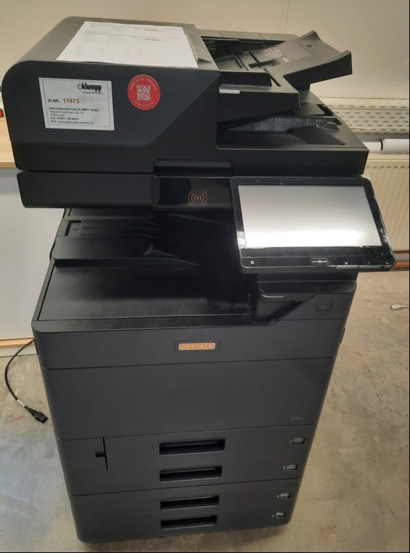Utax 3508ci, SN: H574951866,  4 Papierfächer, DP7160, Zähler: 4755, laut Statusseite, optisch gebrauchter Zustand, Gehäuse mit Verschmutzungen und Abschürfungen, Reinigung notwendig, Ausdrucke gut, keine weiteren Tests durchgeführt, keine Garantie...