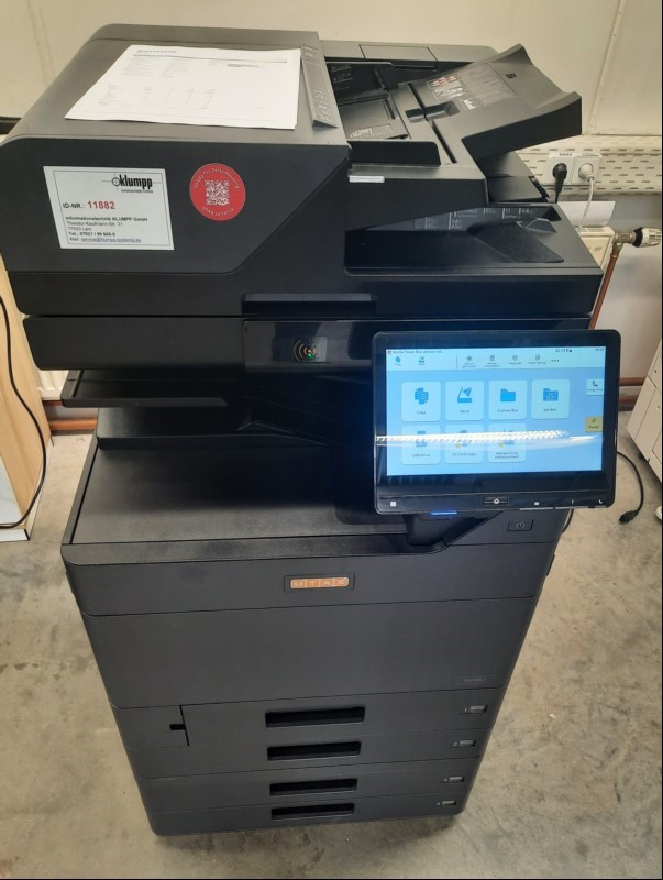 Utax 5008ci, SN: H2F4X25106,  4 Papierfächer, DP7160, Zähler: 61773, laut Statusseite, optisch gebrauchter Zustand, Gehäuse mit Verschmutzungen und Abschürfungen, Reinigung notwendig, Ausdrucke gut, keine weiteren Tests durchgeführt, keine Garanti...